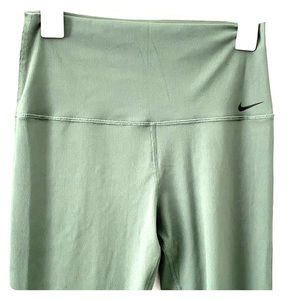 Nike Women’s Yoga Pants (Sage) size Medium